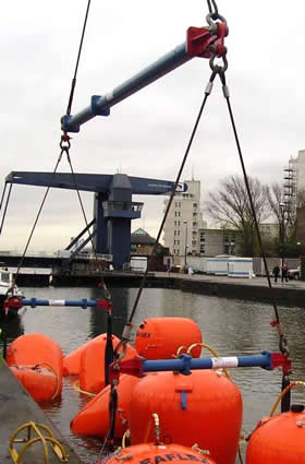 SectionLift 3 beam rig sunken barge recovery